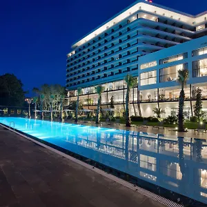 5* فندق Ramada Plaza &